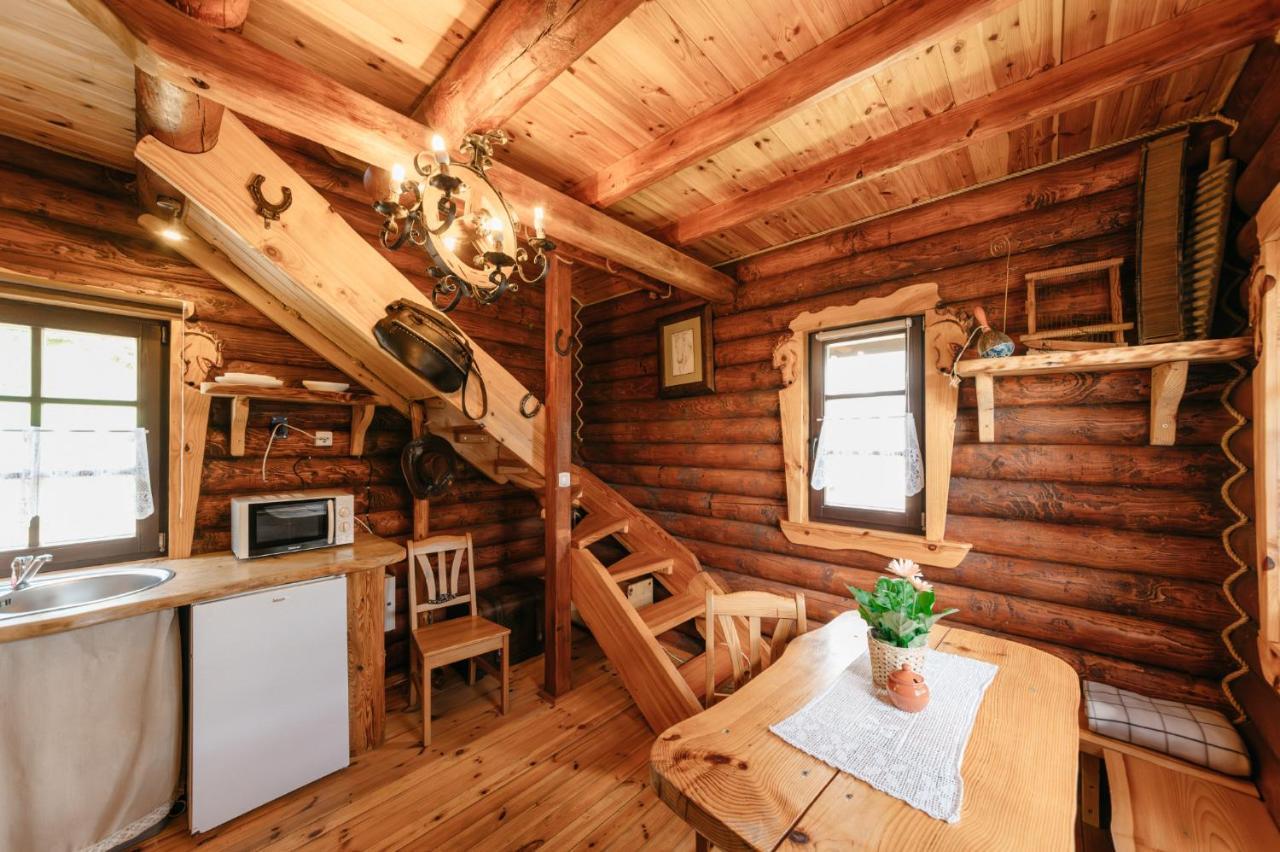 Bieszczadzka Bania Villa เลสโก ภายนอก รูปภาพ