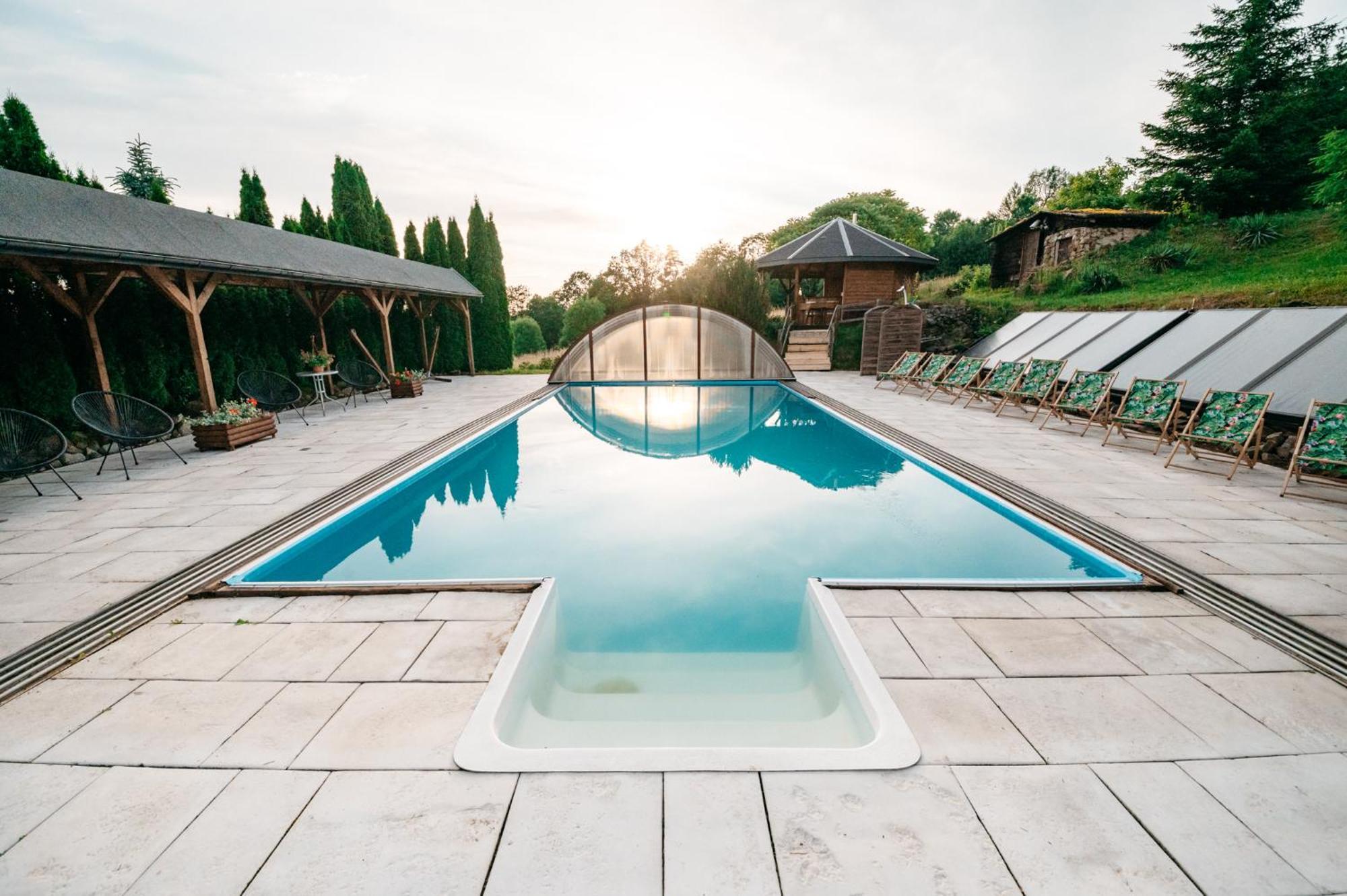 Bieszczadzka Bania Villa เลสโก ภายนอก รูปภาพ