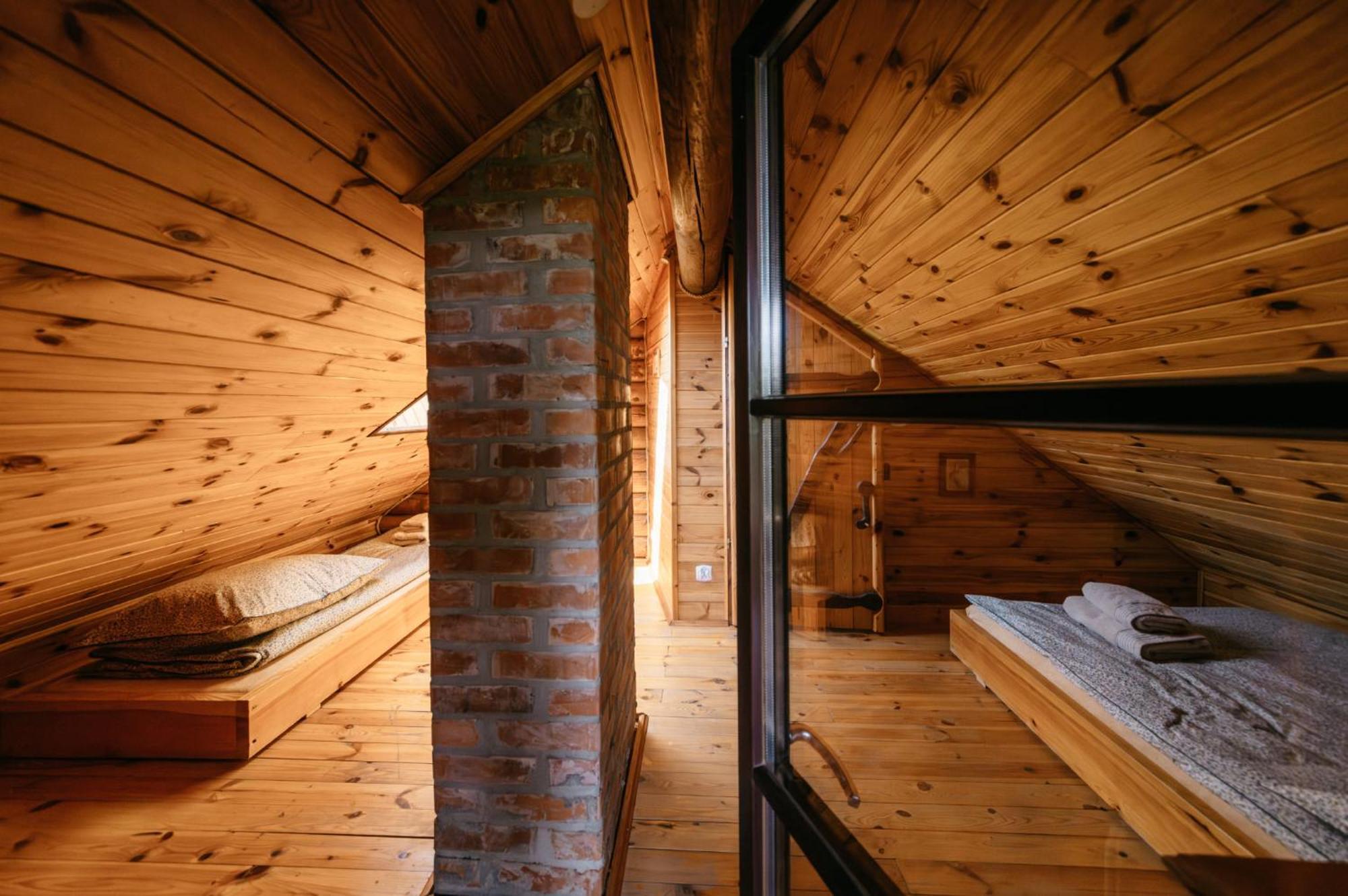 Bieszczadzka Bania Villa เลสโก ภายนอก รูปภาพ